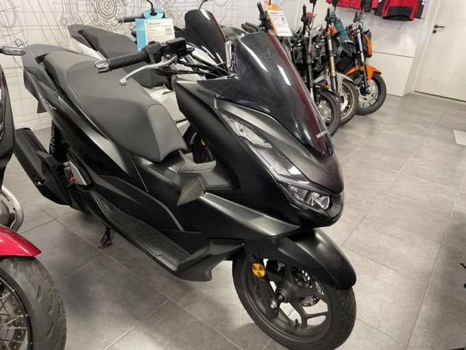 HONDA PCX 125 4
