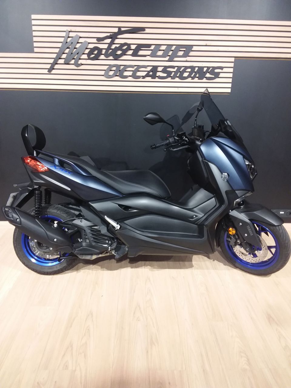 YAMAHA XMAX 125 4