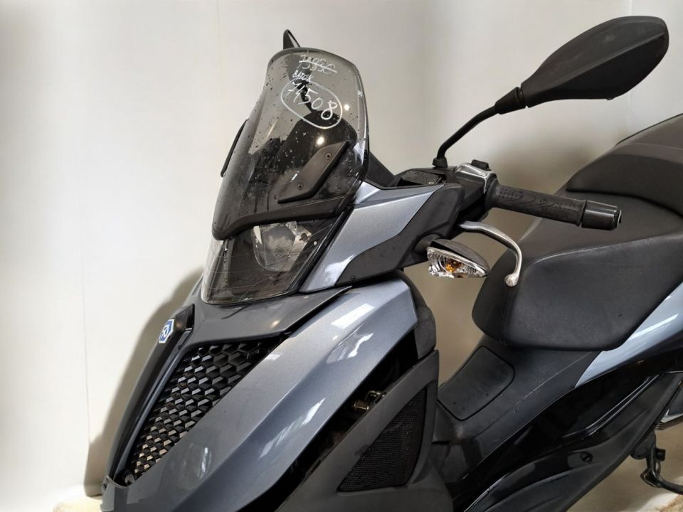PIAGGIO MP3 300LT YOURBAN 4