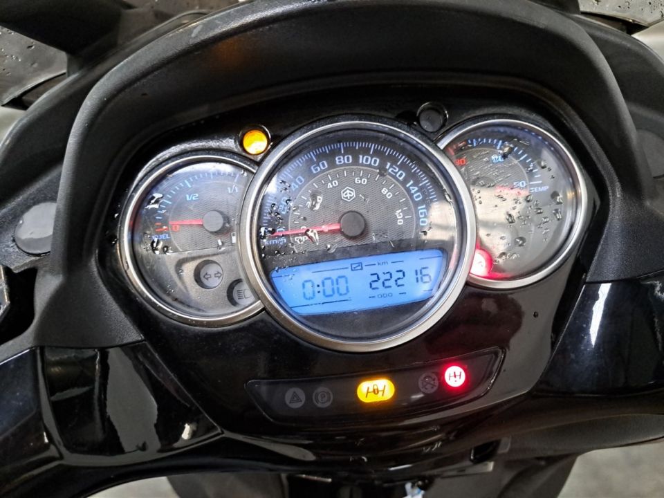 PIAGGIO MP3 300LT YOURBAN 4