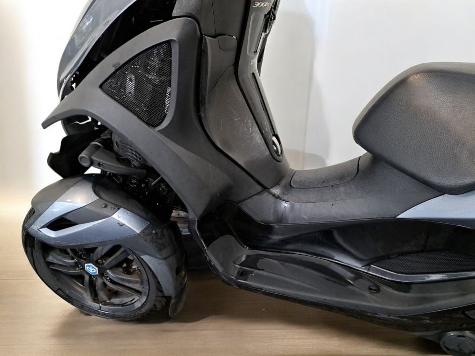 PIAGGIO MP3 300LT YOURBAN 4