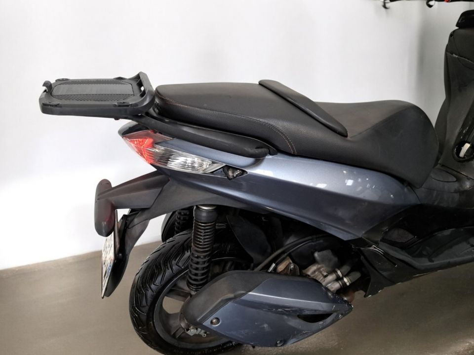 PIAGGIO MP3 300LT YOURBAN 4