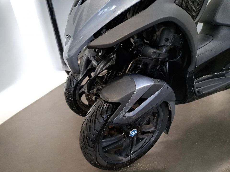 PIAGGIO MP3 300LT YOURBAN 4