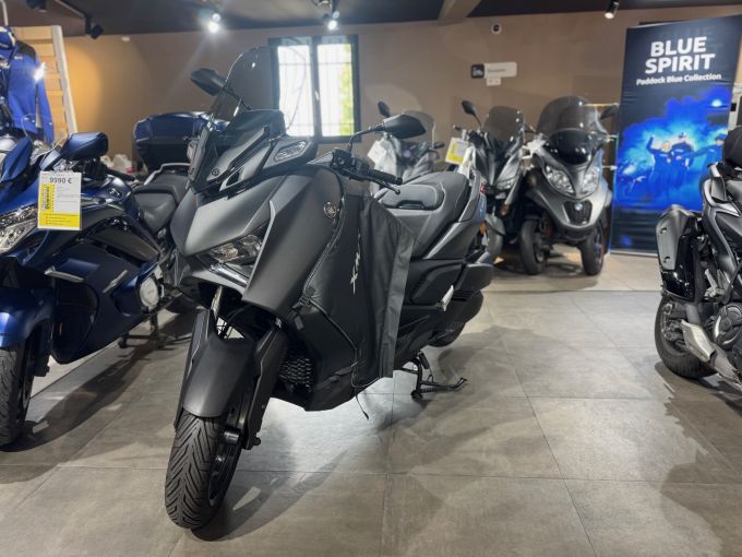 YAMAHA XMAX 300 4