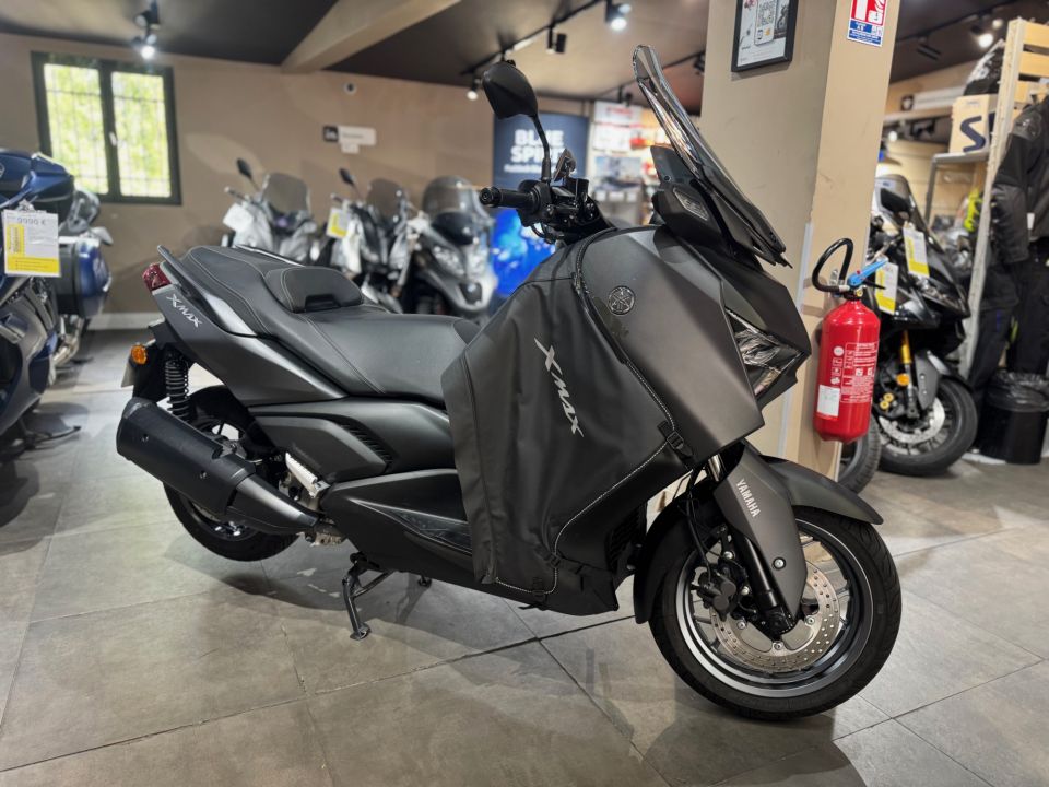 YAMAHA XMAX 300 4