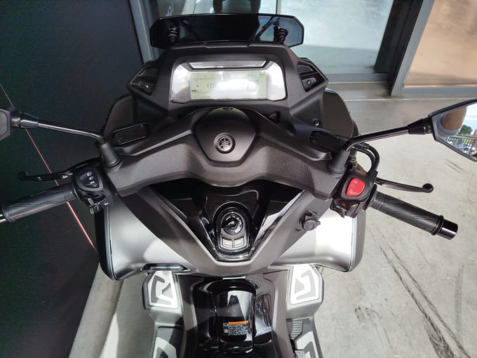 YAMAHA TRICITY 300 4