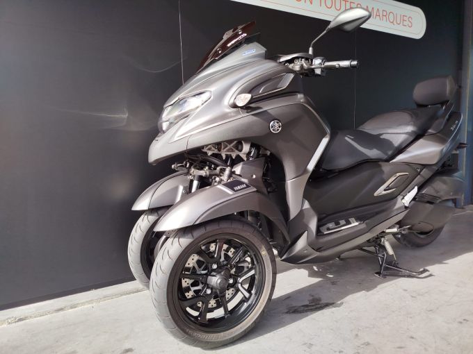 YAMAHA TRICITY 300 4