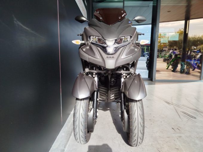 YAMAHA TRICITY 300 4