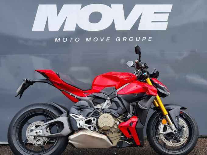 DUCATI STREETFIGHTER V4S 4