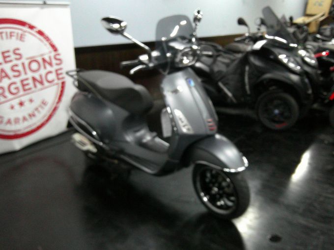 VESPA PRIMAVERA 125 4