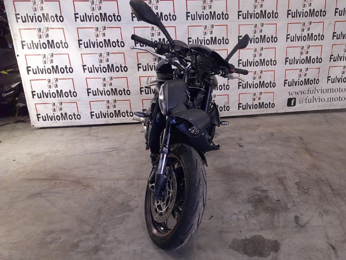 TRIUMPH STREET TRIPLE 765 R 4