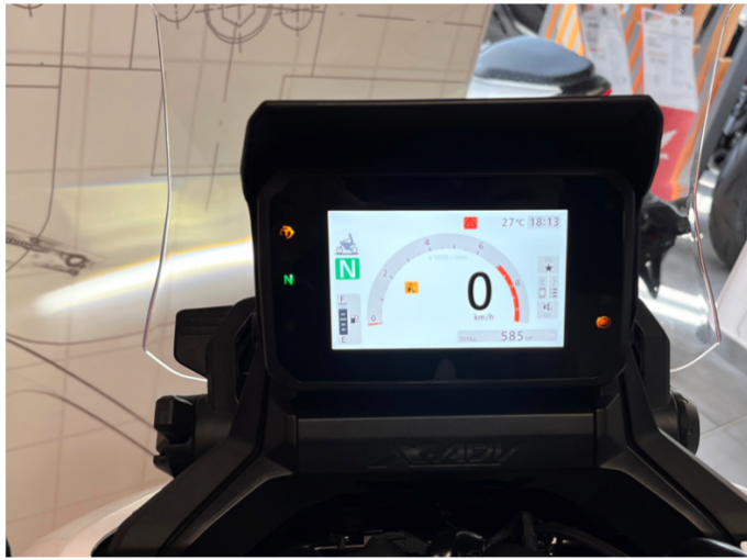 HONDA X-ADV 4