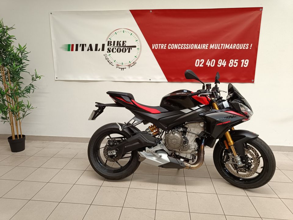 APRILIA TUONO 660 FACTORY 4