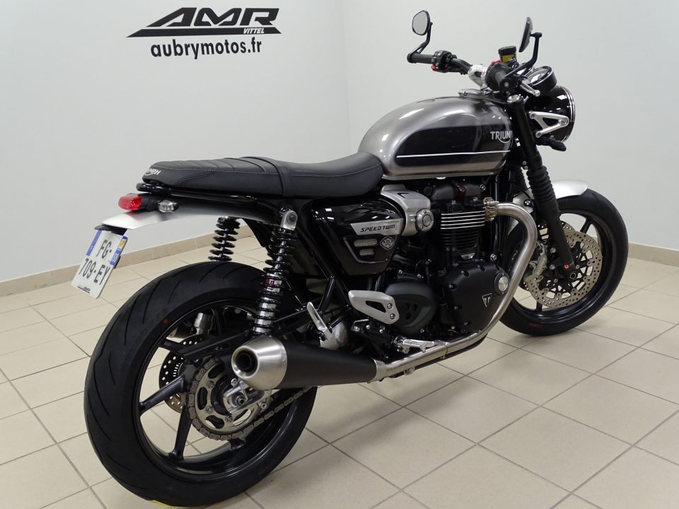 TRIUMPH SPEED TWIN 1200 4