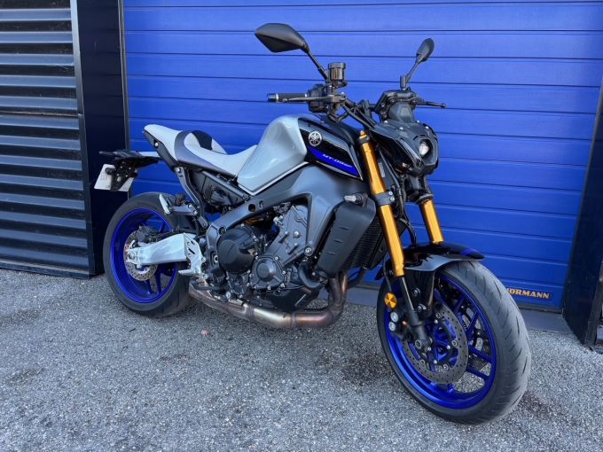 YAMAHA MT-09 SP 4