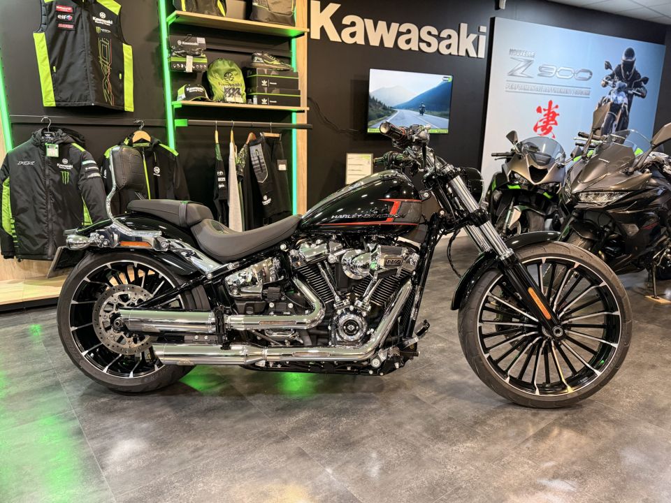 HARLEY-DAVIDSON SOFTAIL BREAKOUT 1923 4