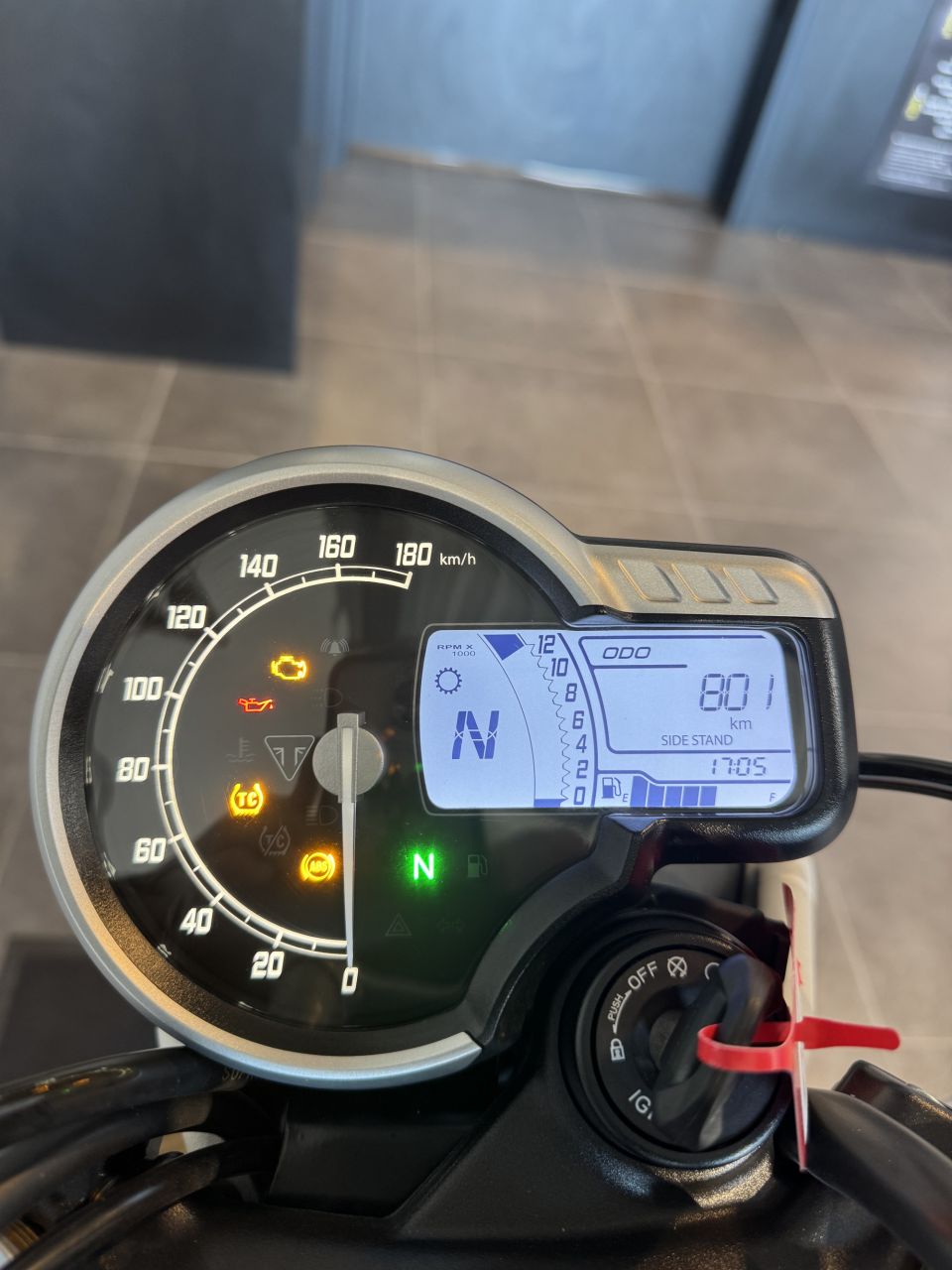 TRIUMPH Scrambler 400 X 4