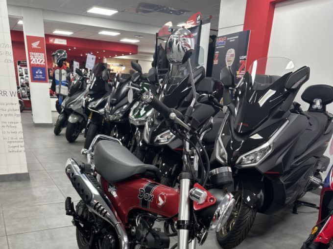 HONDA DAX 125 4