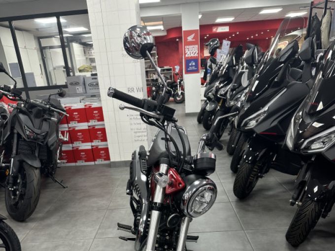 HONDA DAX 125 4