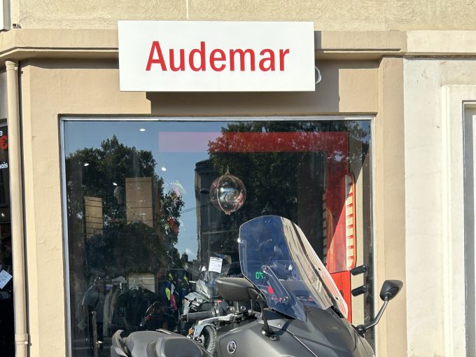 YAMAHA XP T-MAX 560 4