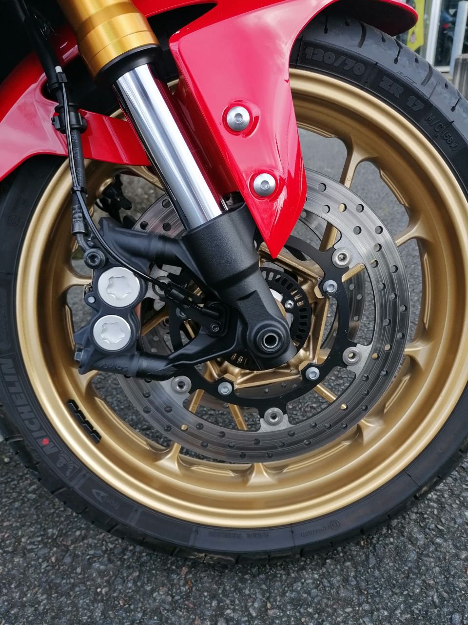 YAMAHA YZF-R7 WORLD GP 60TH ANNIVERSARY 4