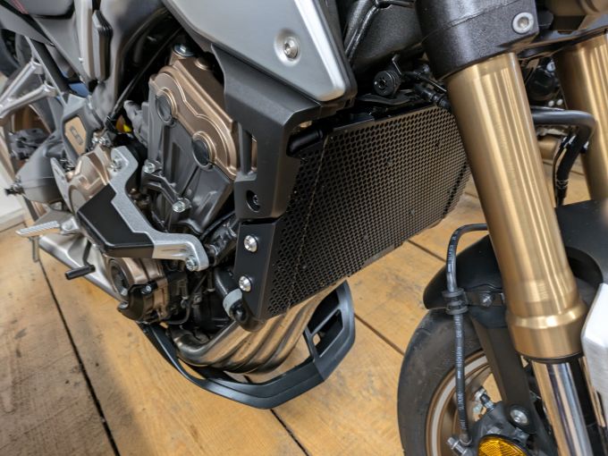 HONDA CB 650 R 4