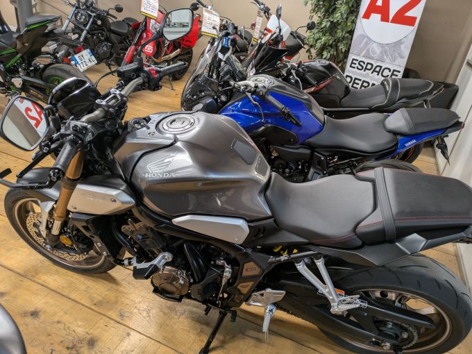 HONDA CB 650 R 4