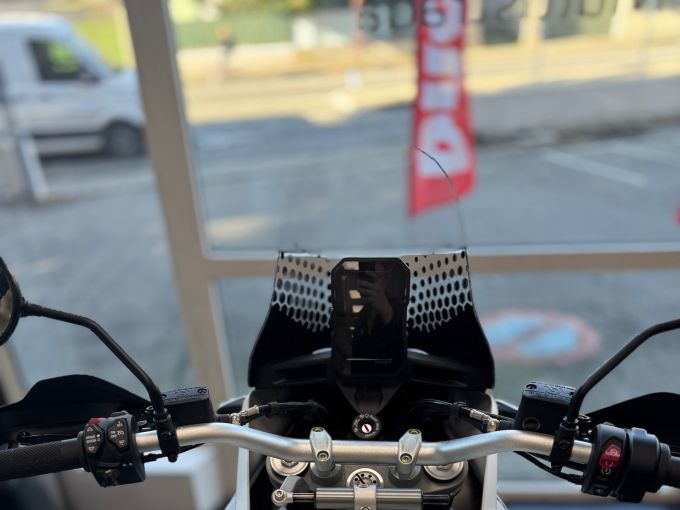 DUCATI DESERT X 4