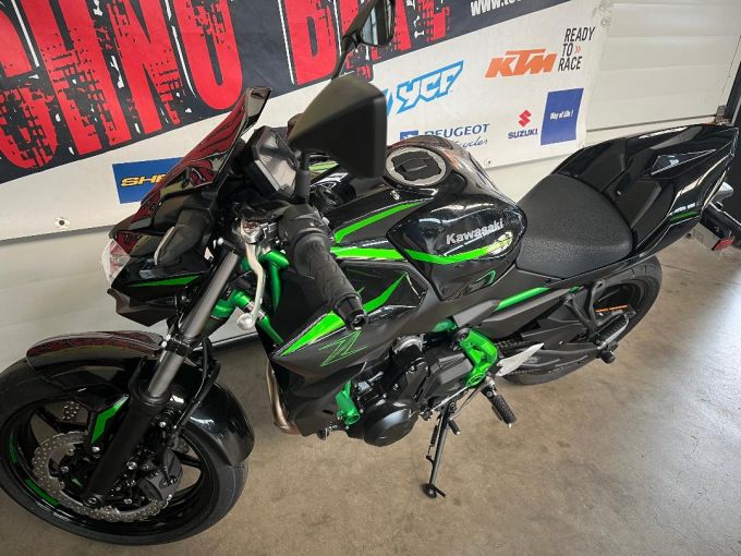 KAWASAKI Z 650 4