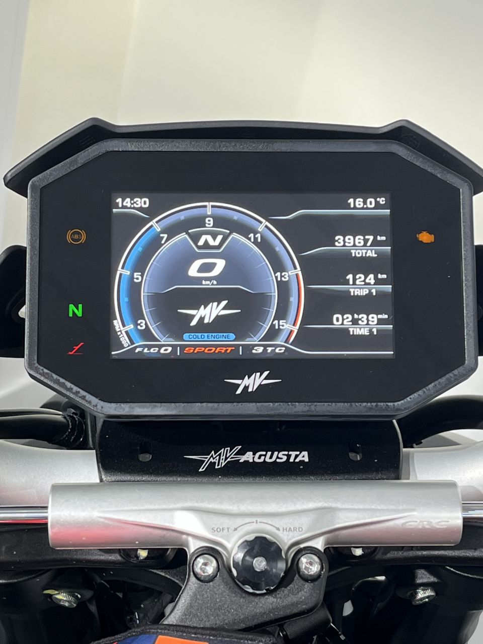 MV AGUSTA BRUTALE 800 RR 4