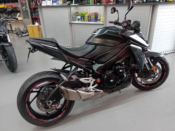 SUZUKI GSX-S 950 4