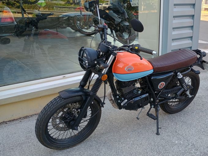 MASH SEVENTY FIVE125 4