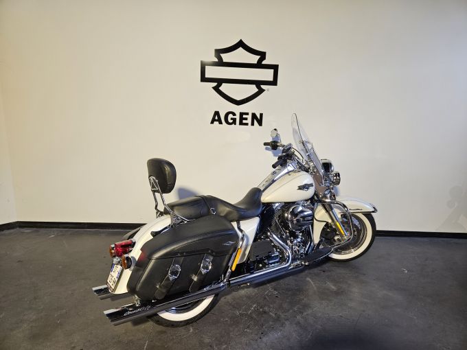 HARLEY-DAVIDSON TOURING ROAD KING 1690 CLASSIC 4