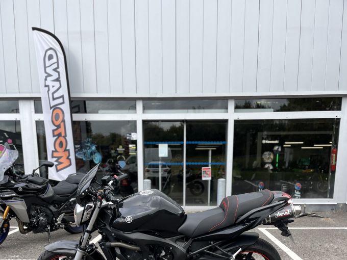 YAMAHA FZ6 (78CV) 4