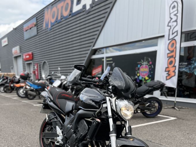 YAMAHA FZ6 (78CV) 4