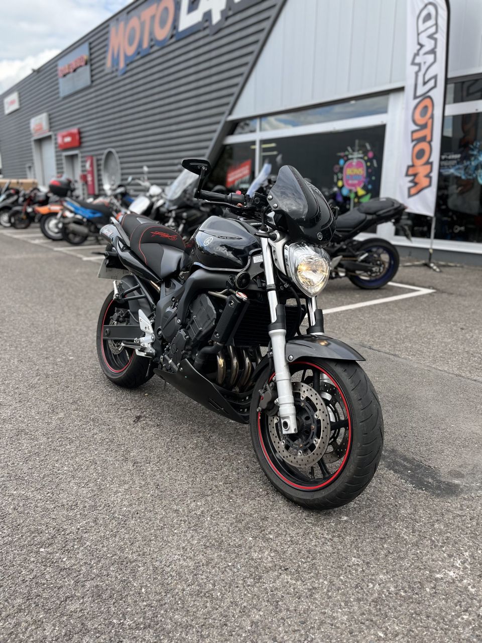 YAMAHA FZ6 (98CV) 4