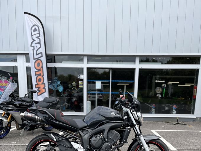 YAMAHA FZ6 (78CV) 4