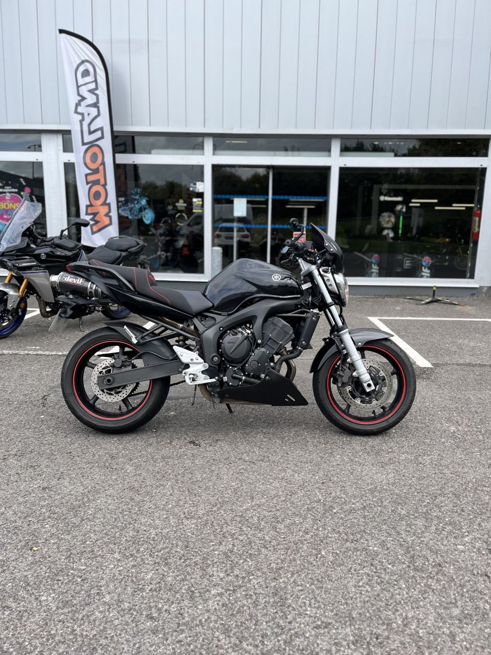 YAMAHA FZ6 (98CV) 4