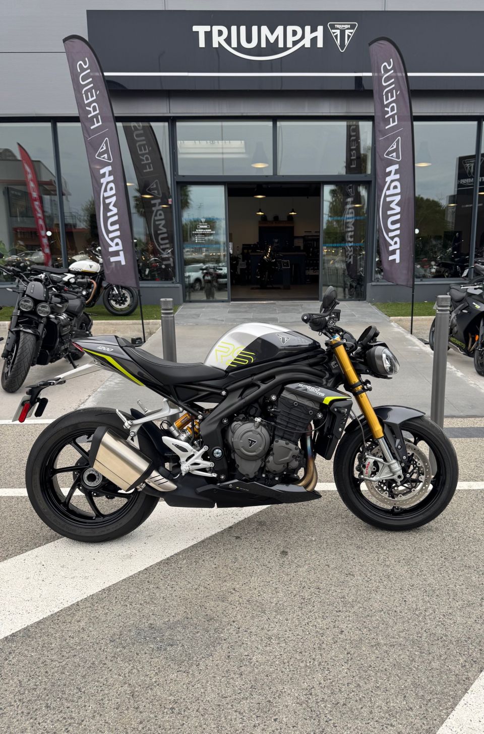 TRIUMPH SPEED TRIPLE 1200 RS 4