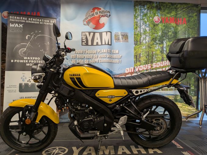 YAMAHA XSR 125 4