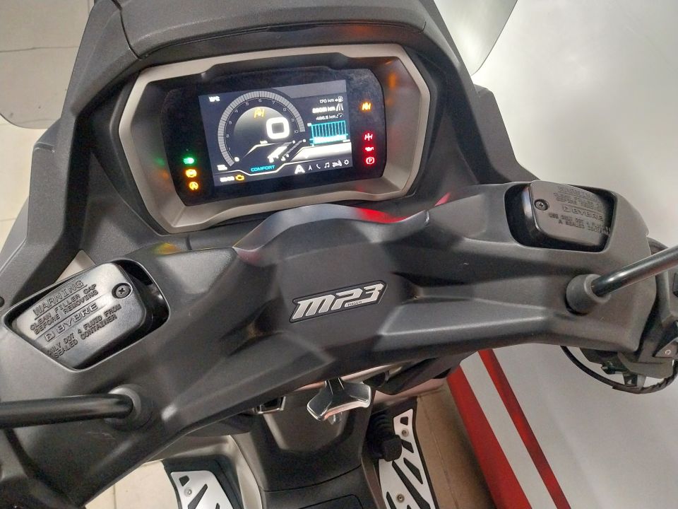 PIAGGIO MP3 530 4