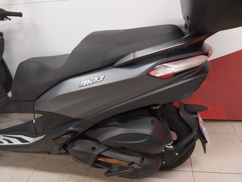 PIAGGIO MP3 530 4