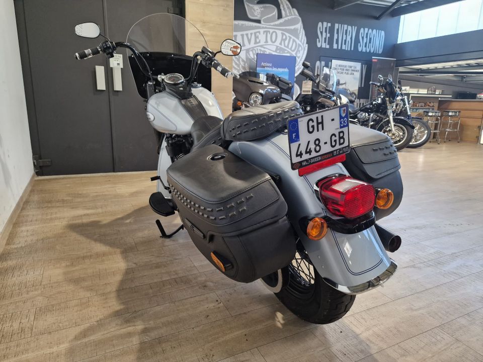 HARLEY-DAVIDSON SOFTAIL HERITAGE 1868 CLASSIC 4