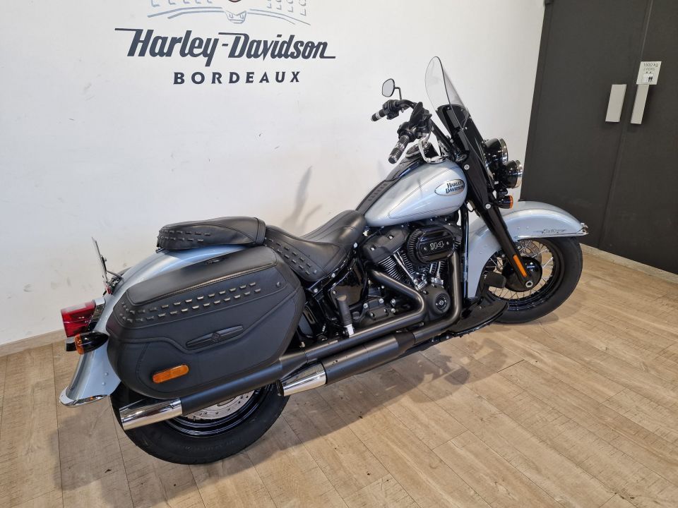 HARLEY-DAVIDSON SOFTAIL HERITAGE 1868 CLASSIC 4