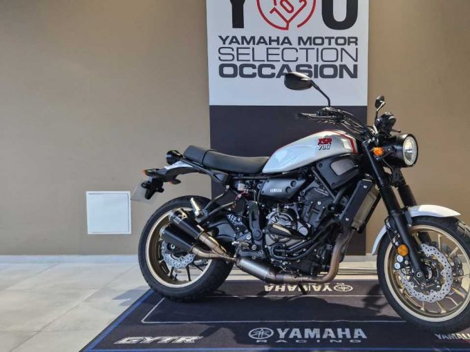YAMAHA XSR 700 XTRIBUTE 4