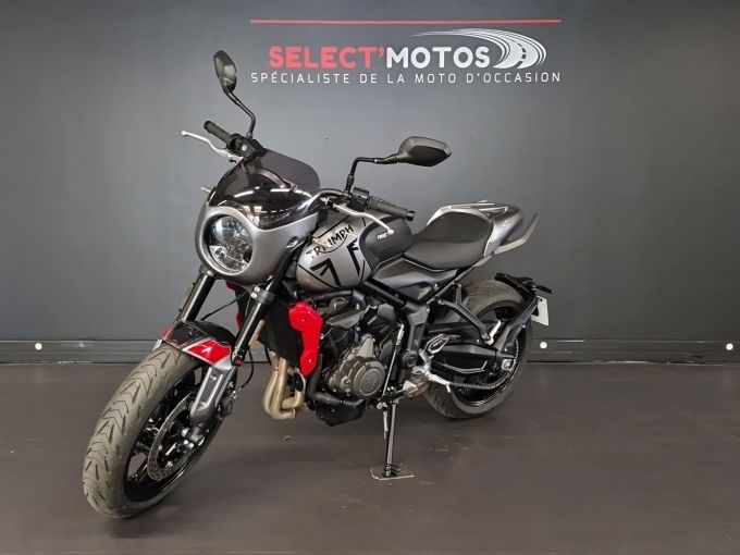 TRIUMPH TRIDENT 660 4