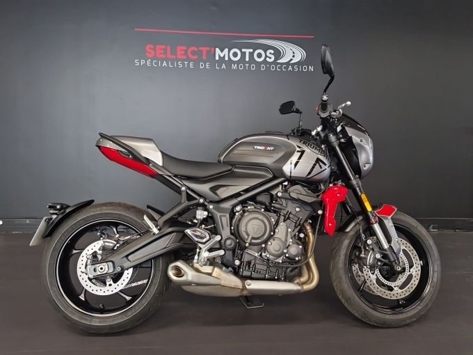 TRIUMPH TRIDENT 660 4