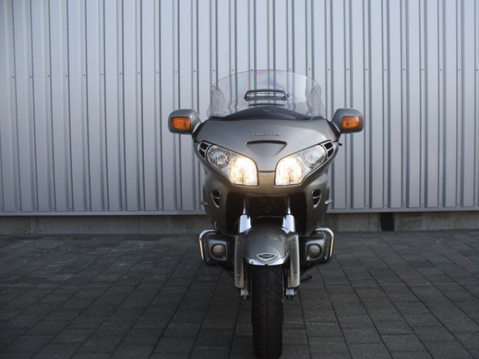 HONDA GL1800 GOLDWING 4
