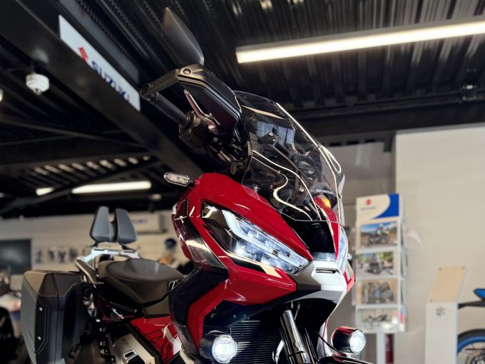 HONDA X-ADV 4