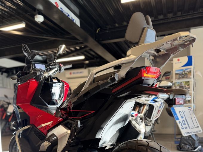 HONDA X-ADV 4